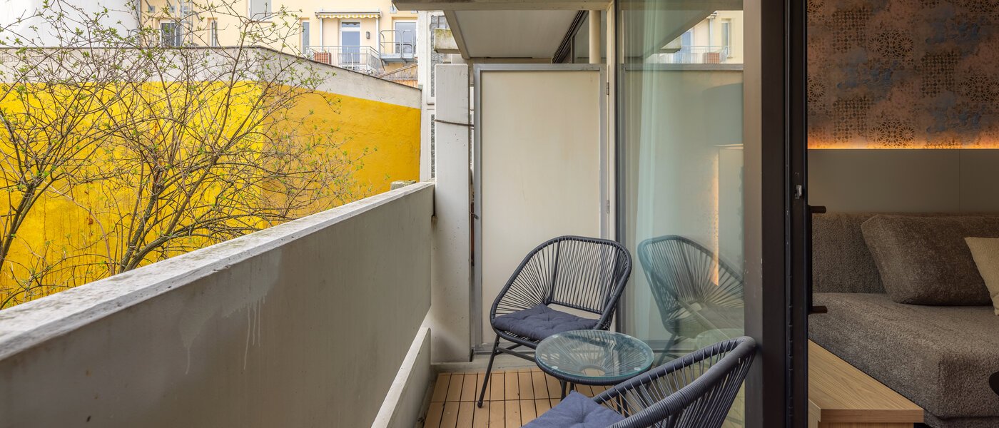 Płaski München Maxvorstadt 01 Balkon 14791