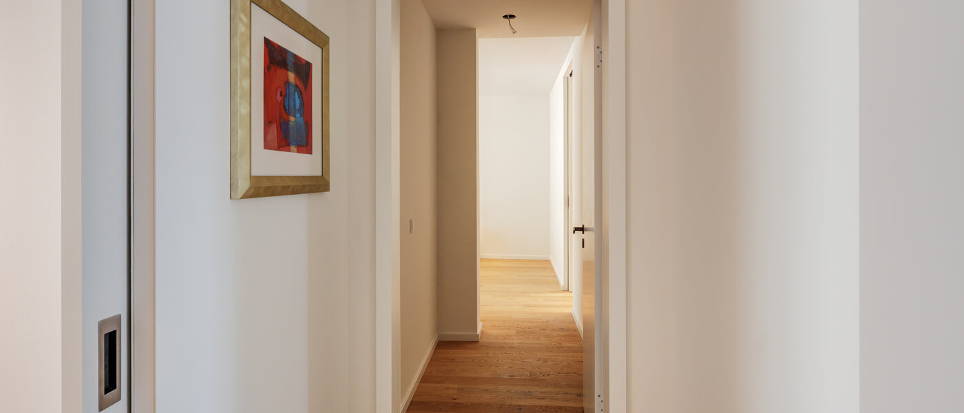 Flat München Neuhausen 05 Korridor/gang 14804