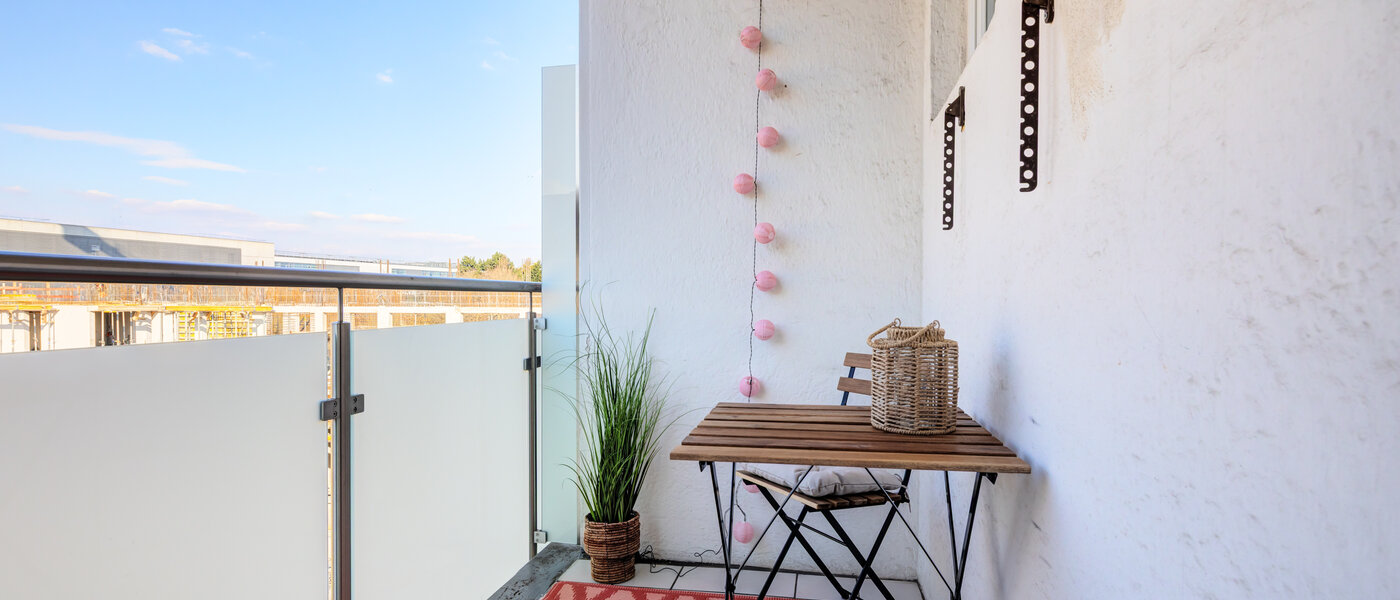 Плоский München Milbertshofen 01 Балкон 14806