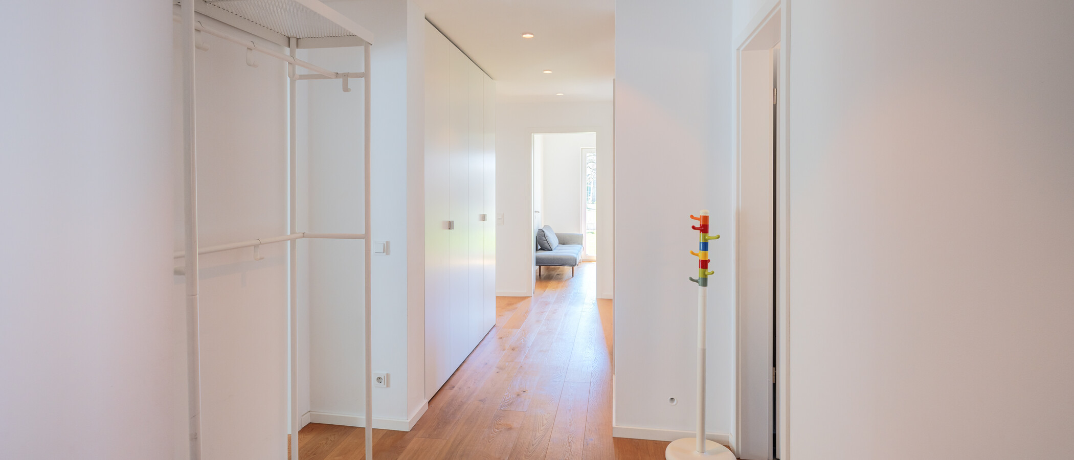 Platt Unterschleißheim Lohhof 01 Korridor/hallgång 14813