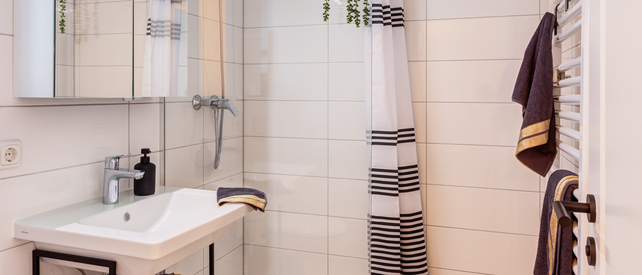 Flat Neufahrn b. Freising 03 Baderom 14815