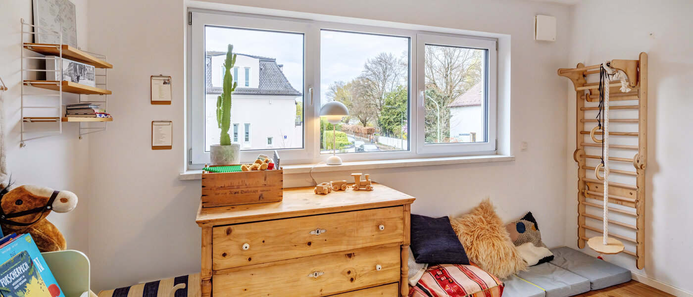 Редова къща München Harlaching 02 2. детска стая 14816