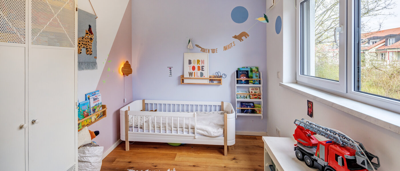 Редова къща München Harlaching 01 1. детска стая 14816