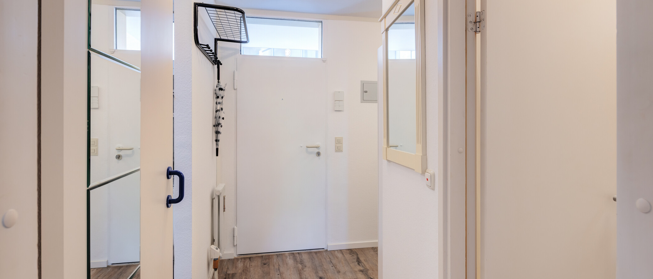 Ploché München Maxvorstadt 01 Chodba/chodba 14821