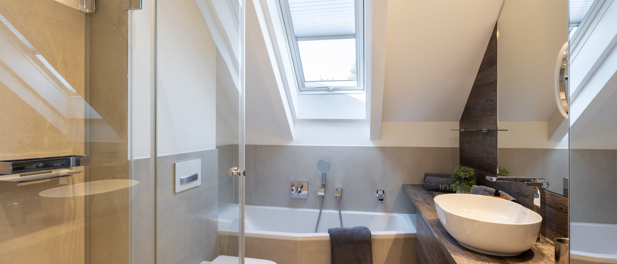 Fristående hus München Obersendling 01 1:a badrummet 14826