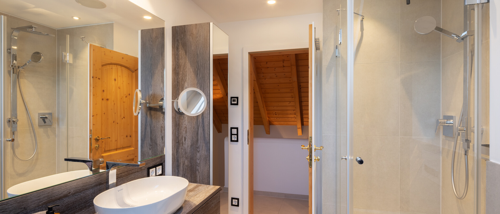 Fristående hus München Obersendling 03 1:a badrummet 14826