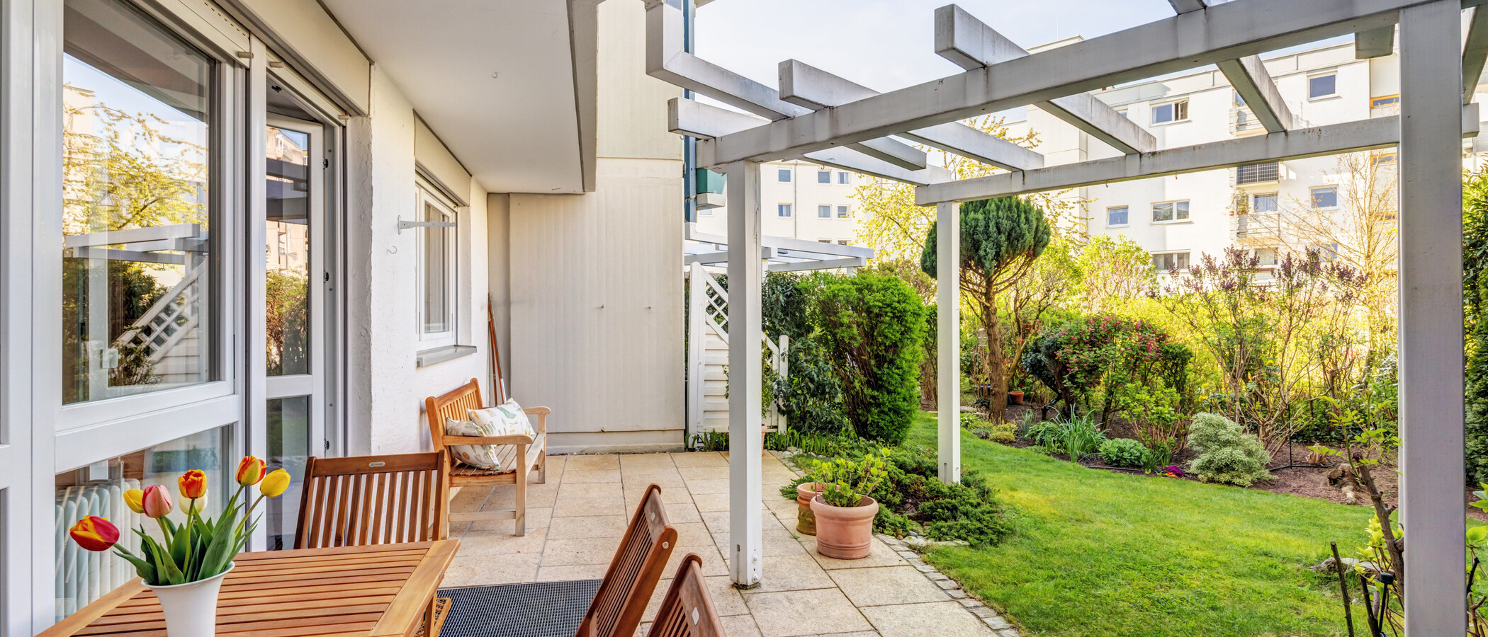 Ravna stran München Mittersendling 03 Terasa 14827