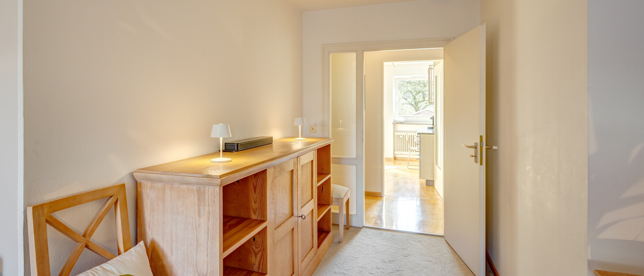 Ravna stran München Mittersendling 04 Dnevna soba 14827