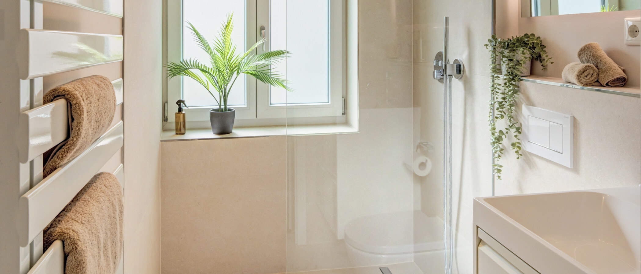 Ravna stran München Glockenbachviertel 01 Kopalnica 14828