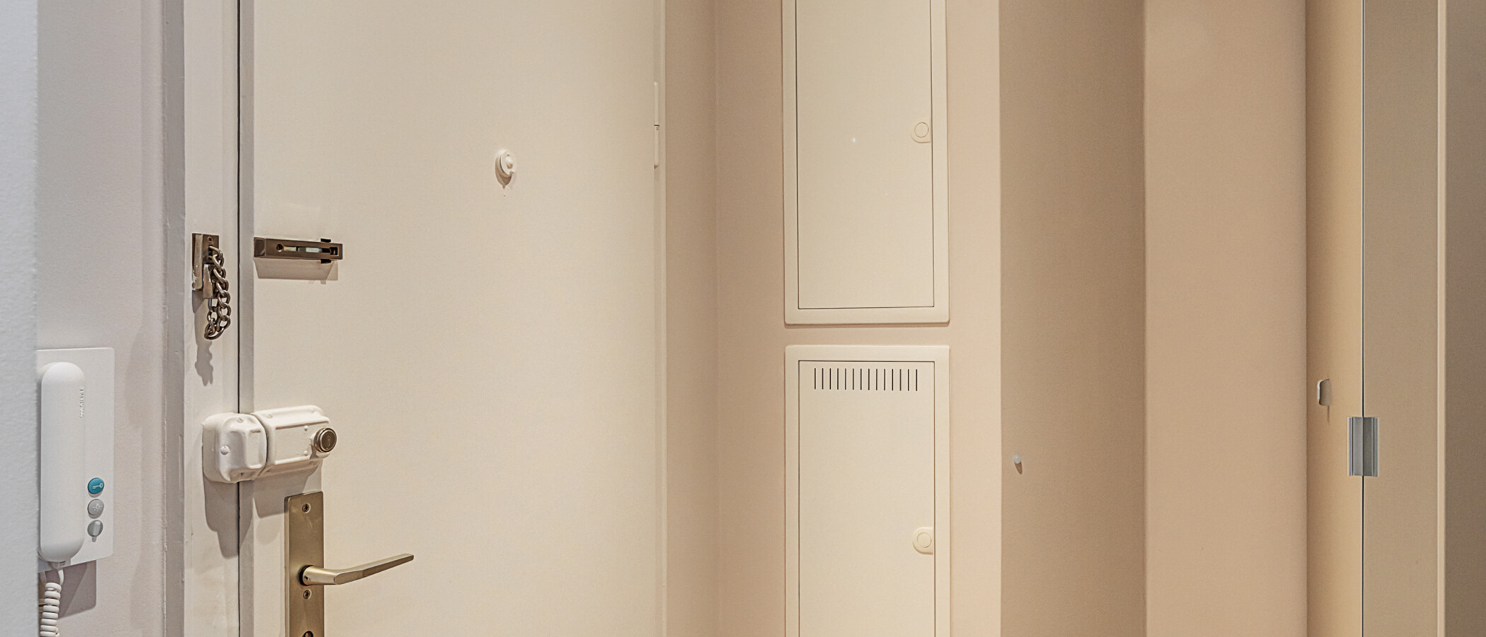 Ravna stran München Glockenbachviertel 01 Koridor/hodnik 14828