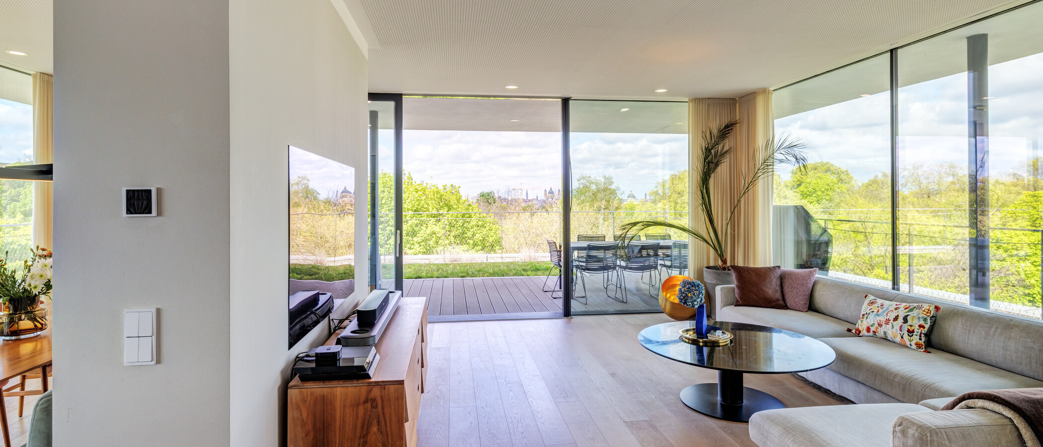 Penthouse byt München Haidhausen 01 Obývací prostor 14832