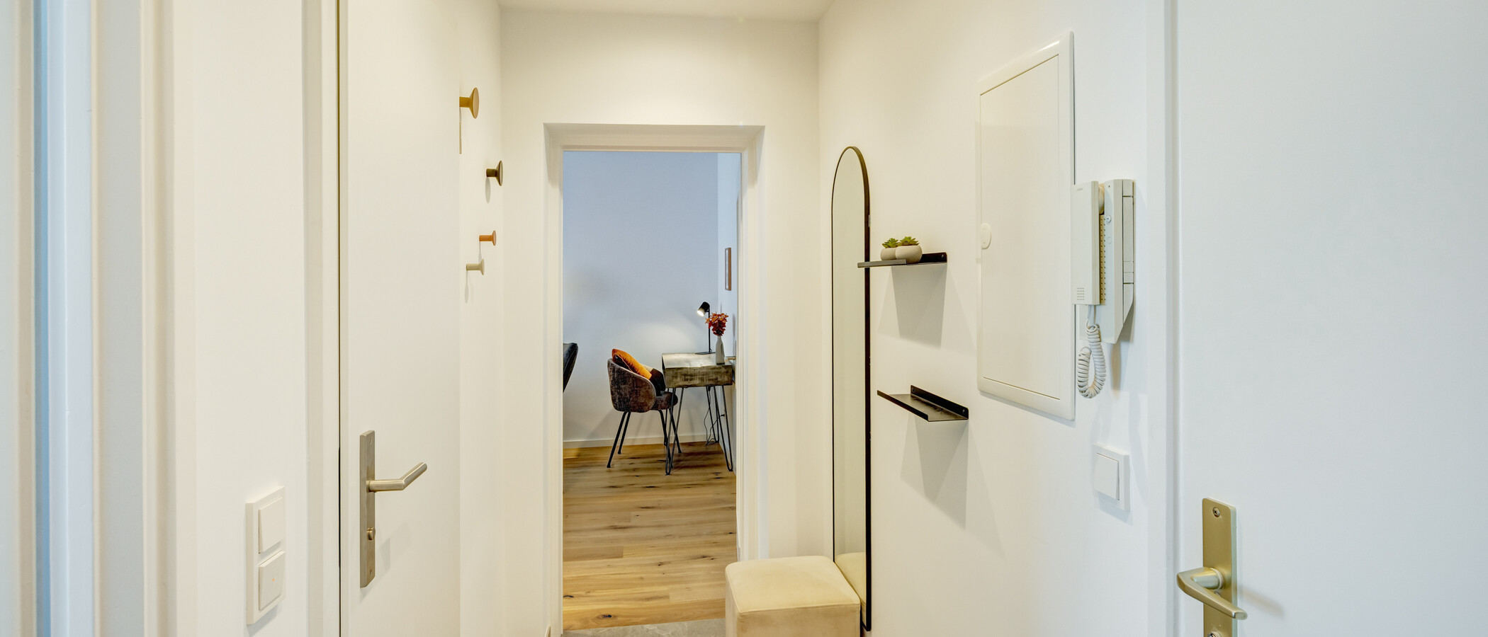 Плосък München Schwabing-West 01 Коридор/ коридор 14841