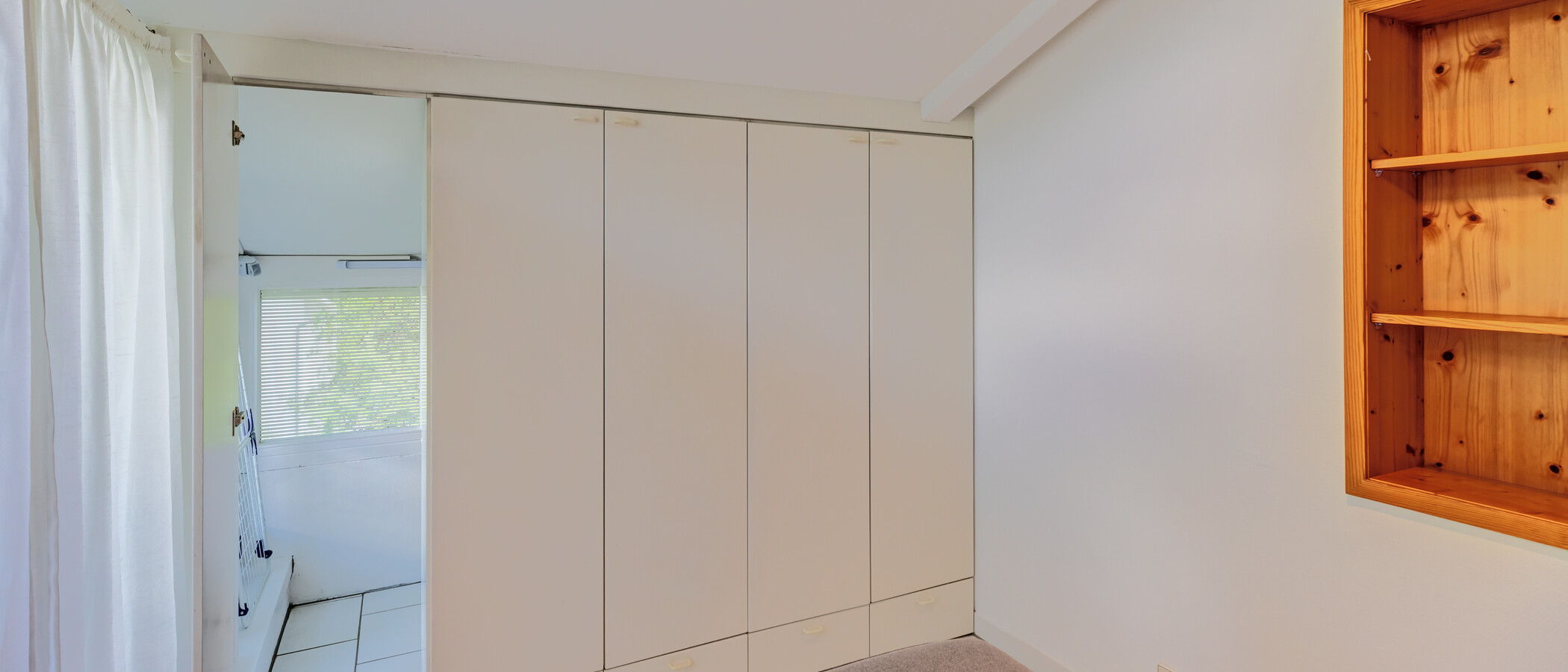 Loft München Trudering 02 Šatní skříň 14859