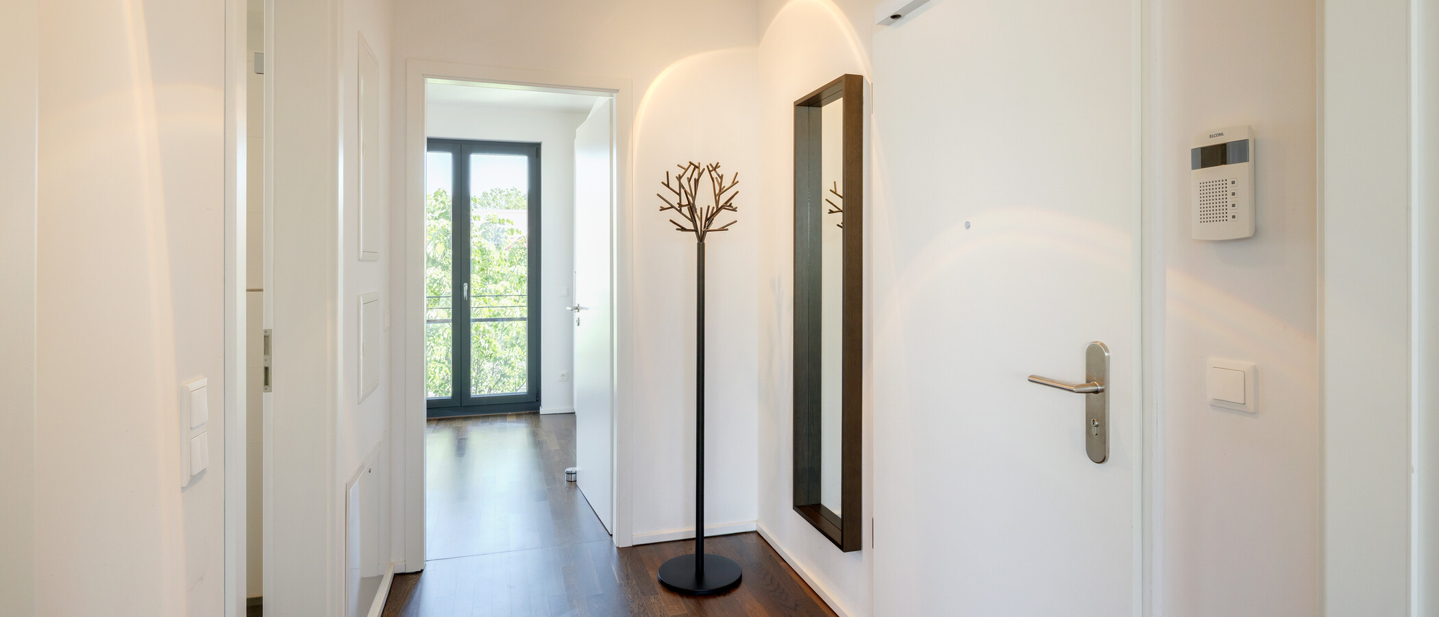 Apartament cu terasă pe acoperiș München Altbogenhausen 01 Coridor / hol 14872