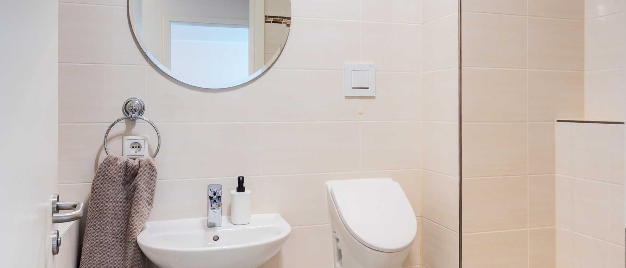 Flad München Moosach 01 Gæstetoilet 14883
