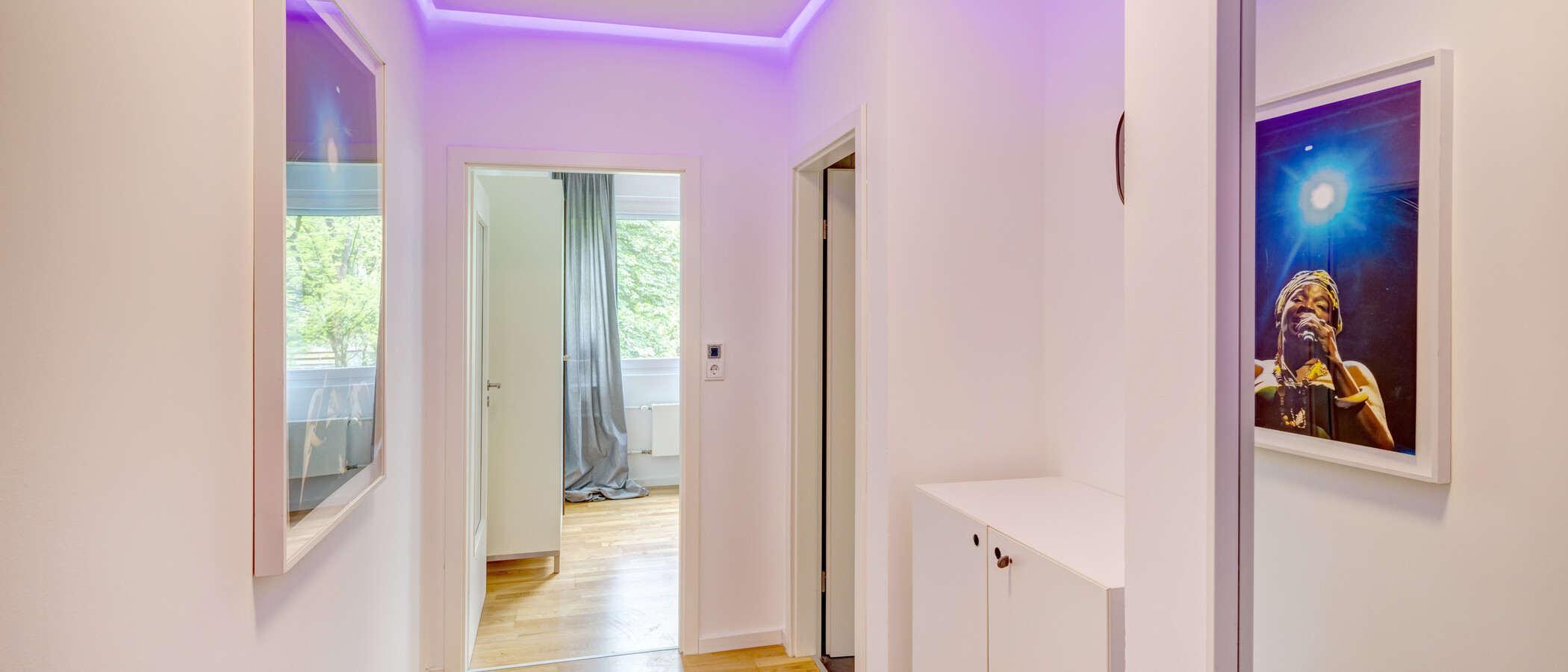 Ploché München Schwabing-West 01 Chodba/chodba 14885