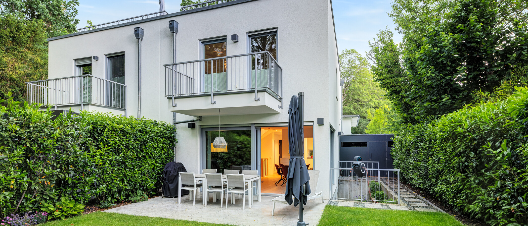Двуетажна къща München Waldtrudering 01 Тераса 14888