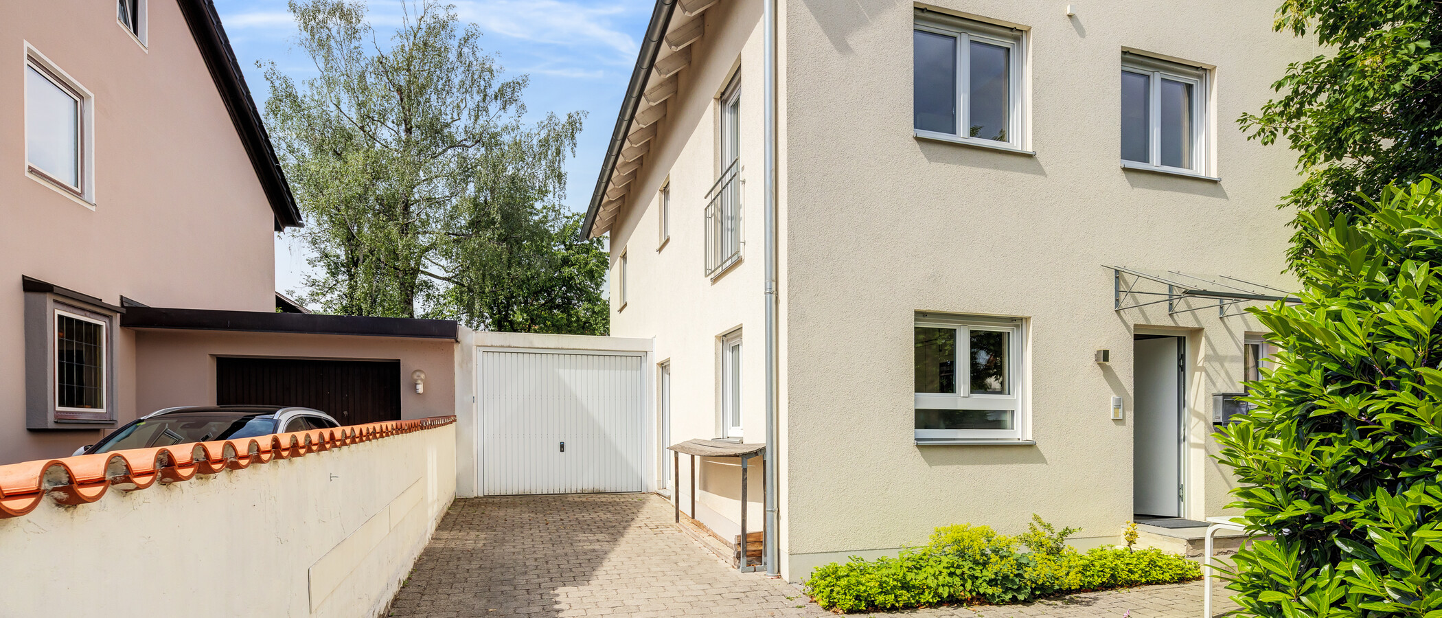Hiša München Trudering 01 Vhod na dvorišče 14889