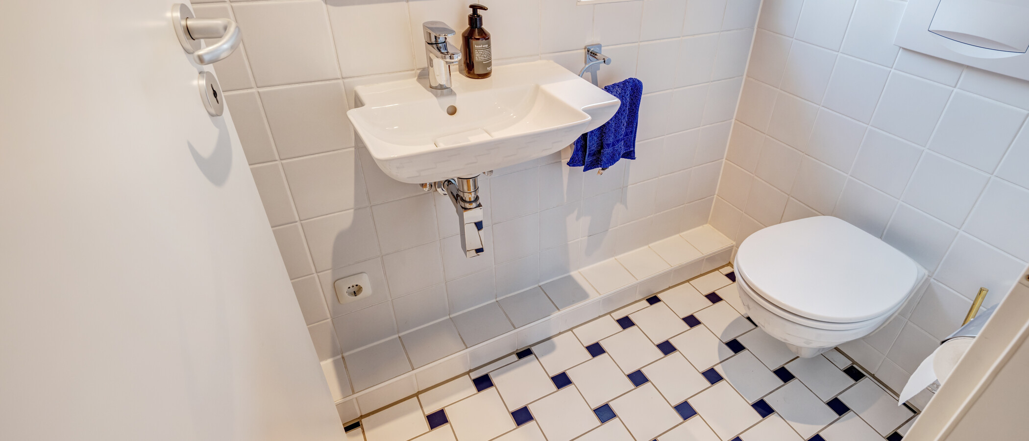 Galerie byt München Maxvorstadt 02 WC pro hosty 14890