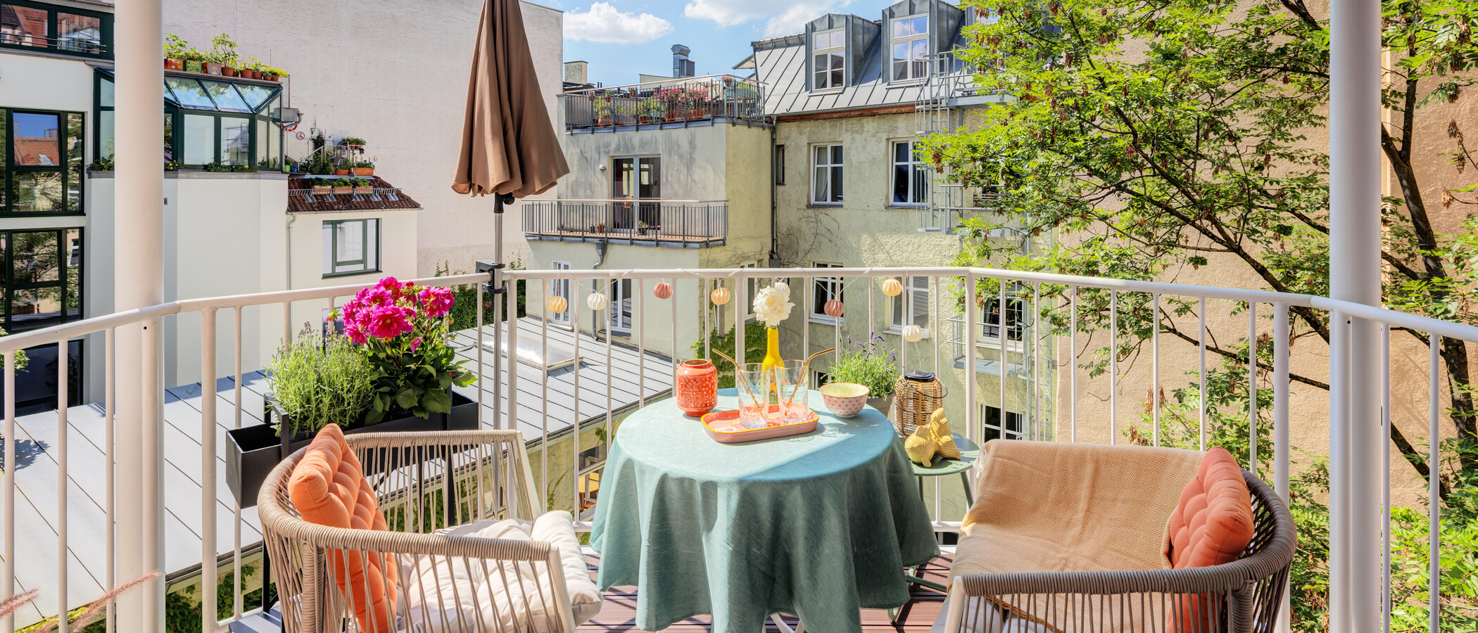 Płaski München Zentrum 01 Balkon 14898