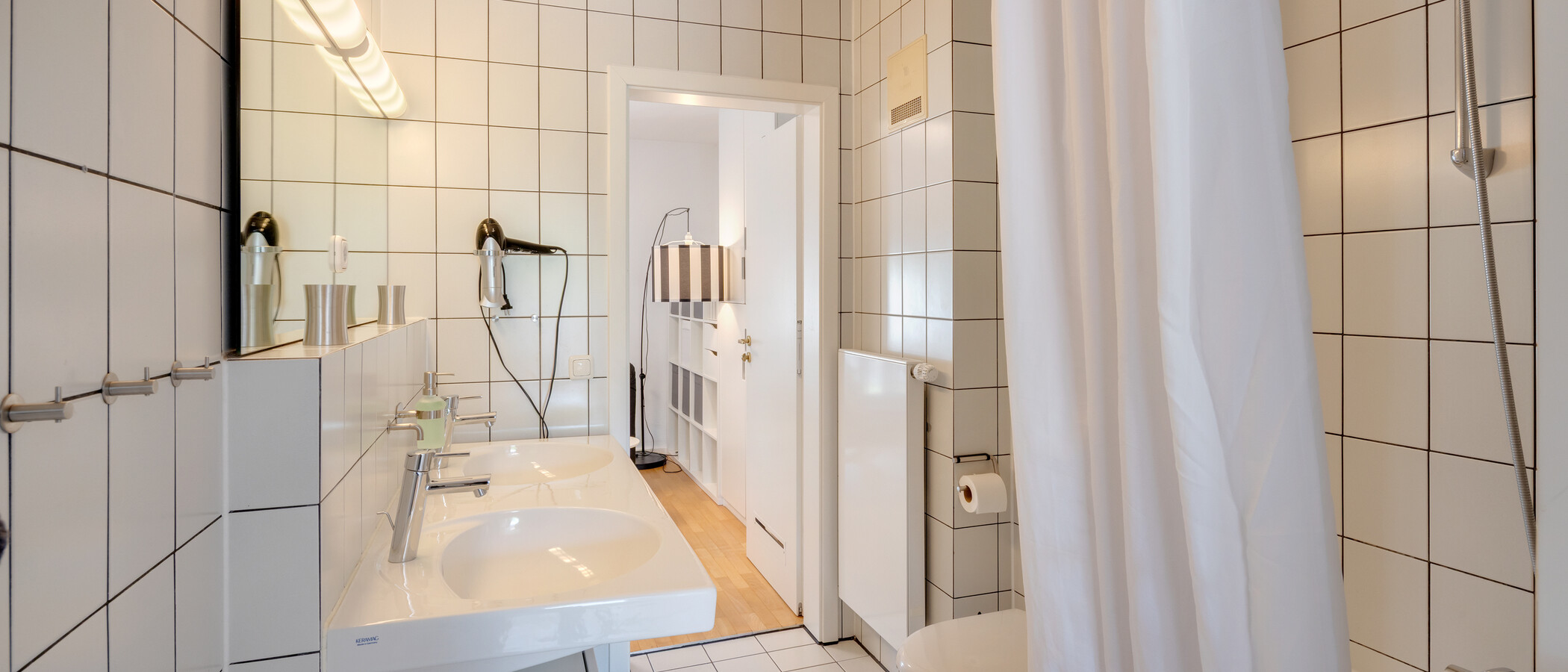 Middenwoning München Untergiesing 02 2. badkamer 14900