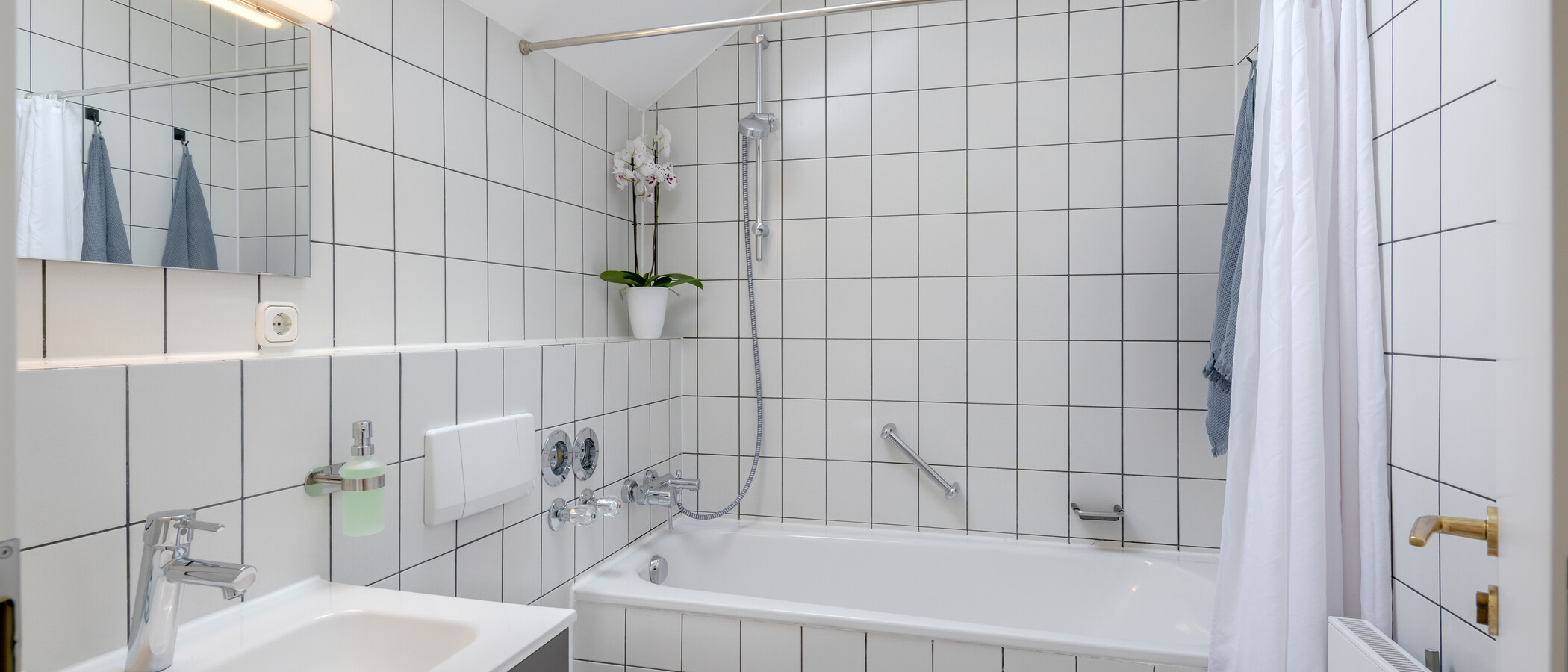 Middenwoning München Untergiesing 01 1e badkamer 14900