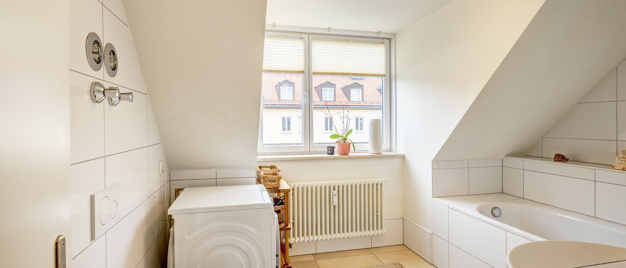 Дворівнева квартира München Schwabing 03 Ванна кімната 14908