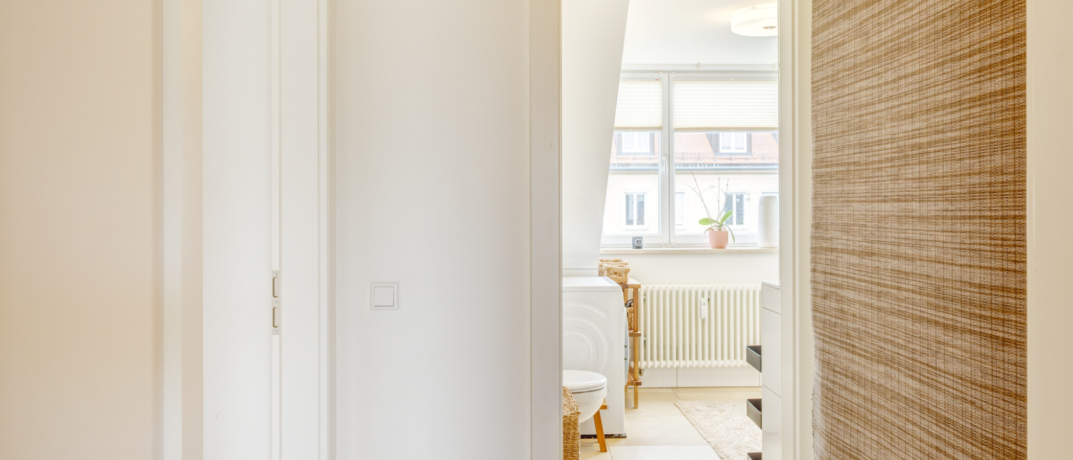 Дворівнева квартира München Schwabing 05 Коридор/передпокій 14908