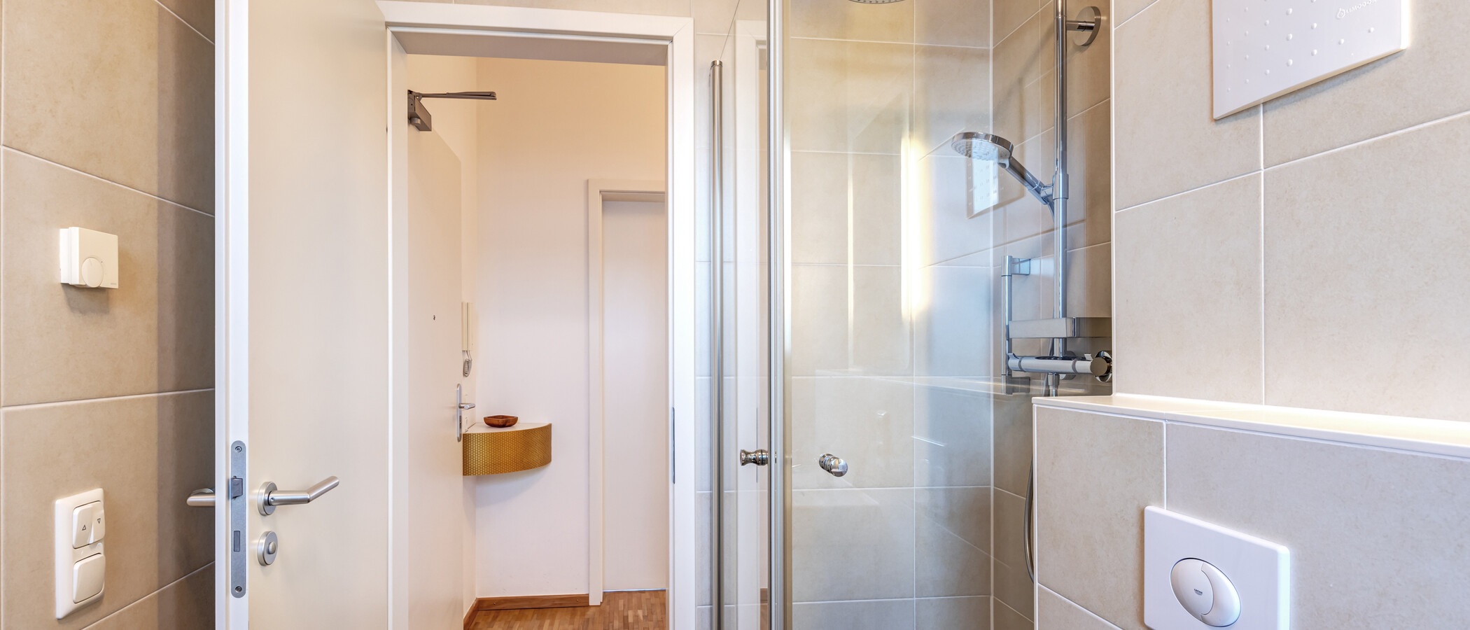 Ploché München Parkstadt Schwabing 03 Koupelna 14918