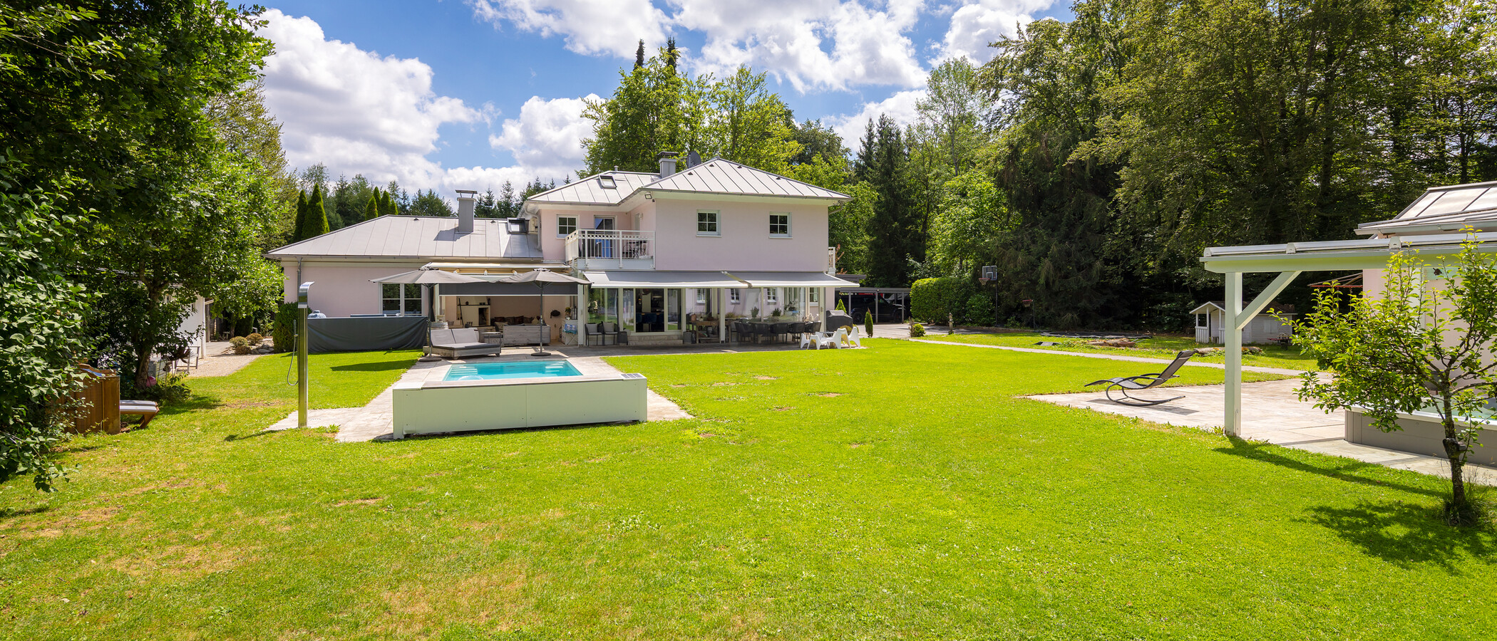 Villa Oberhaching 01 Kert 14925