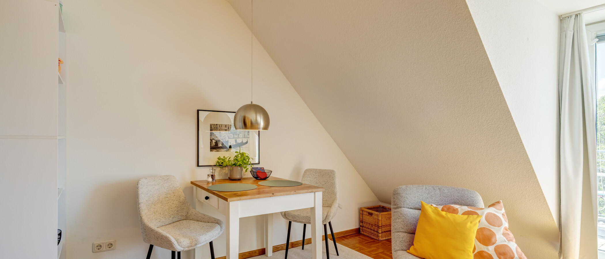 Loftsleilighet München Obermenzing 02 Stue og oppholdsrom 14927