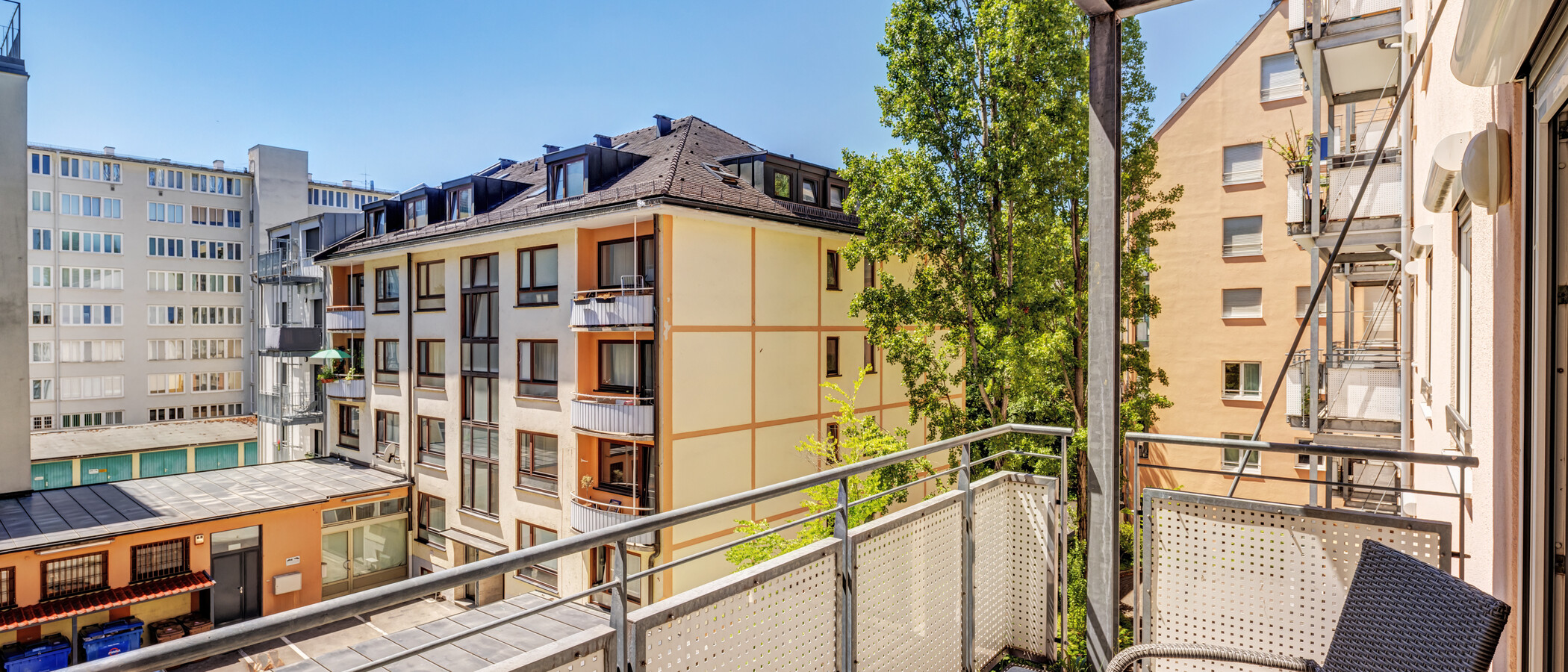 Ravna stran München Maxvorstadt 01 Balkon 14928