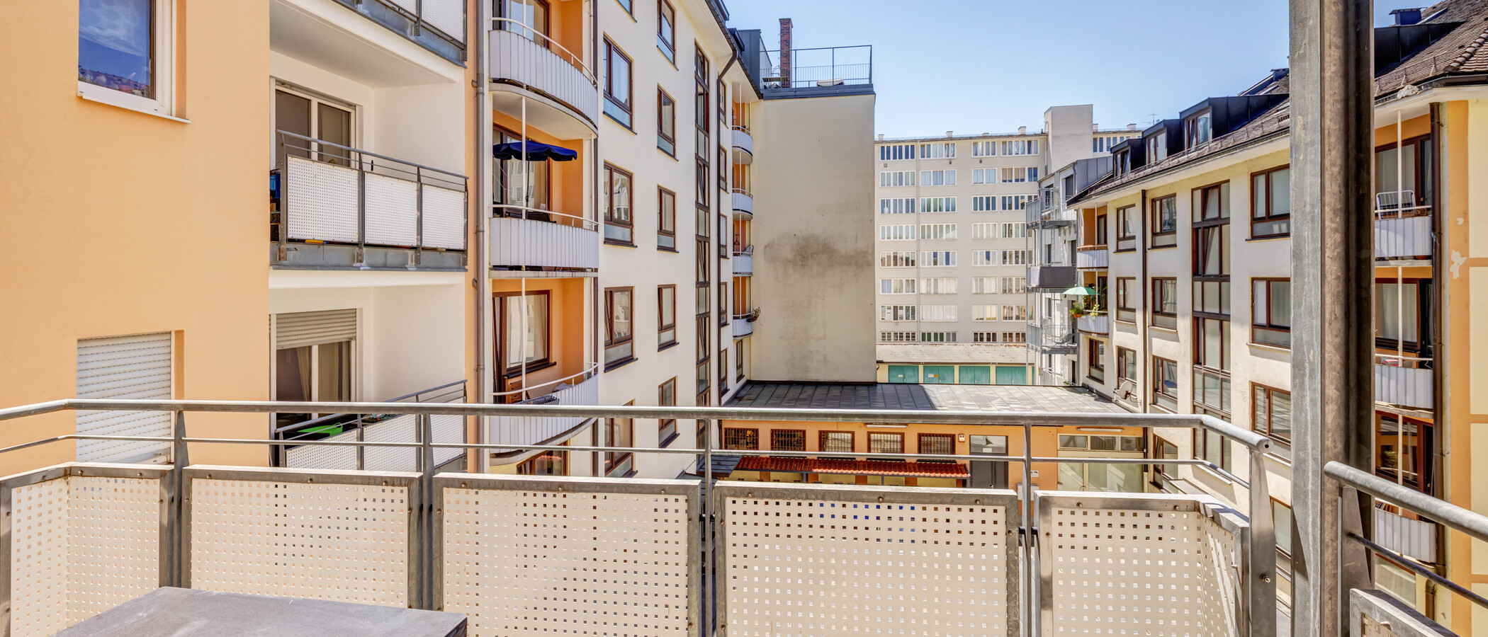 Ravna stran München Maxvorstadt 02 Balkon 14928