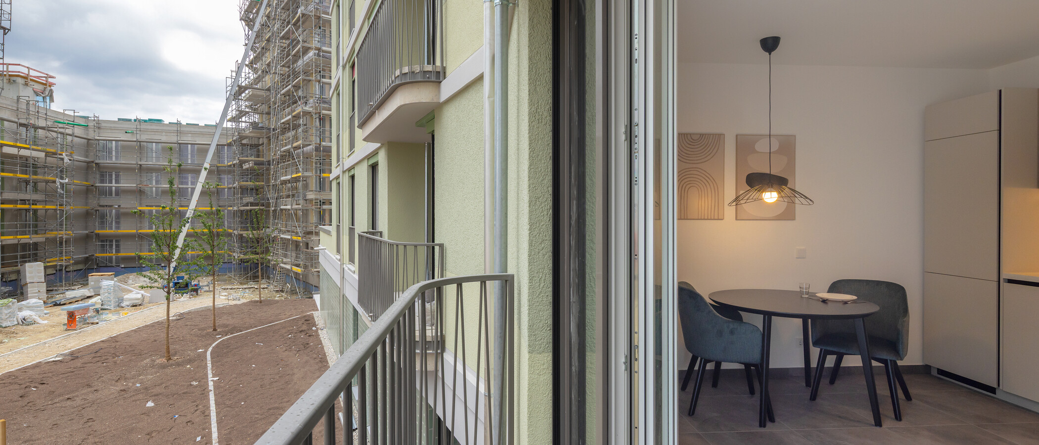 Ravna stran München Berg am Laim 02 Balkon 14931