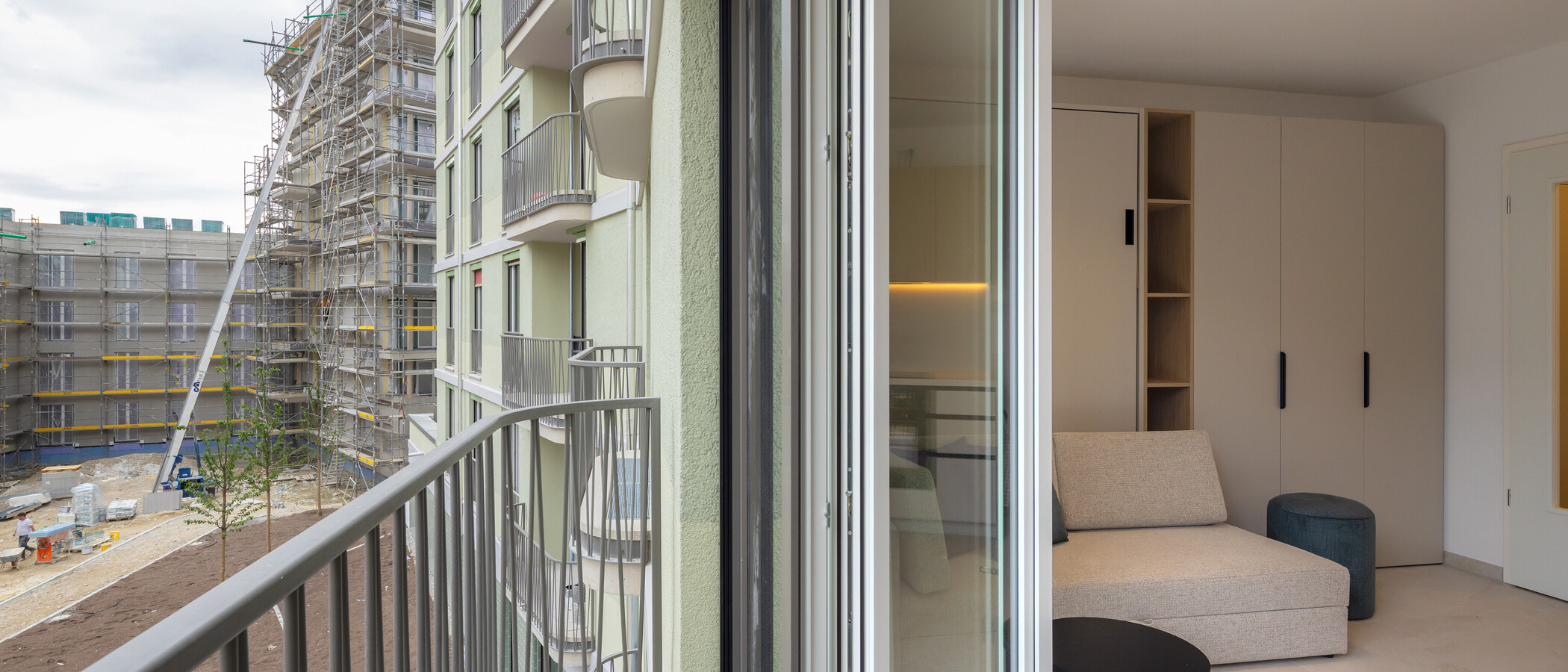 Ravna stran München Berg am Laim 02 Balkon 14933