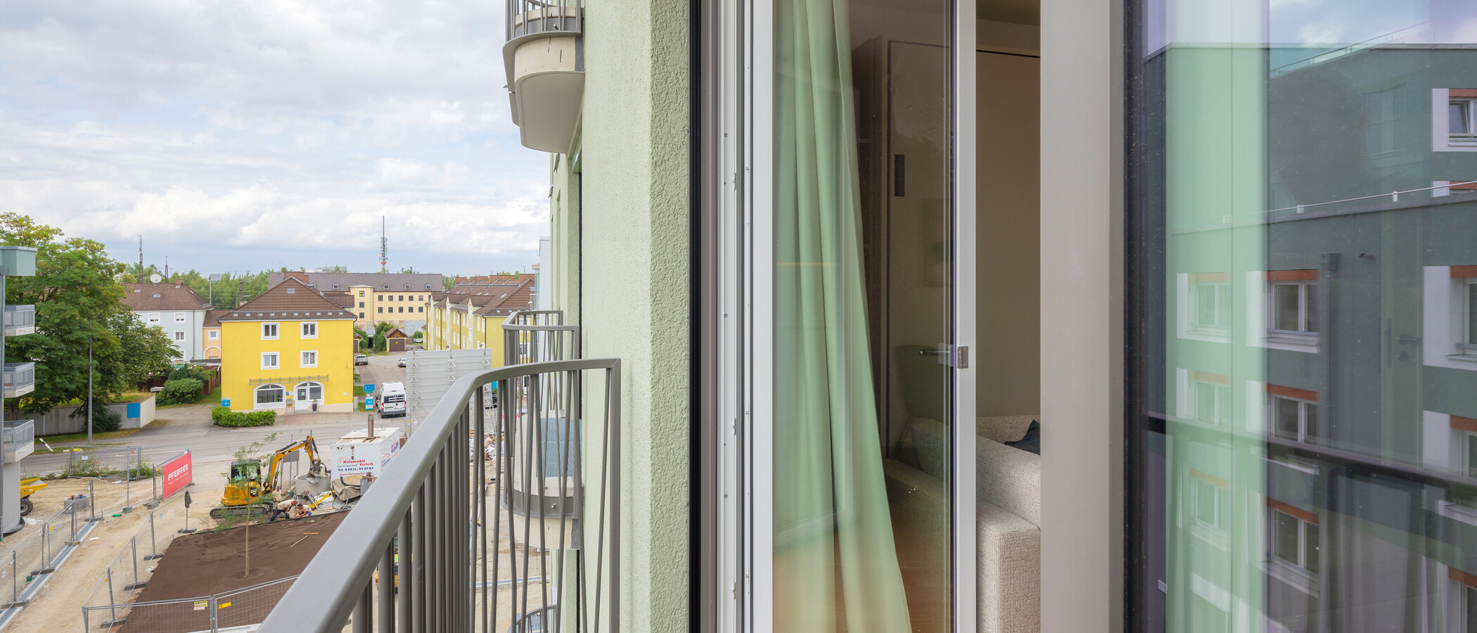 Ravna stran München Berg am Laim 02 Balkon 14938