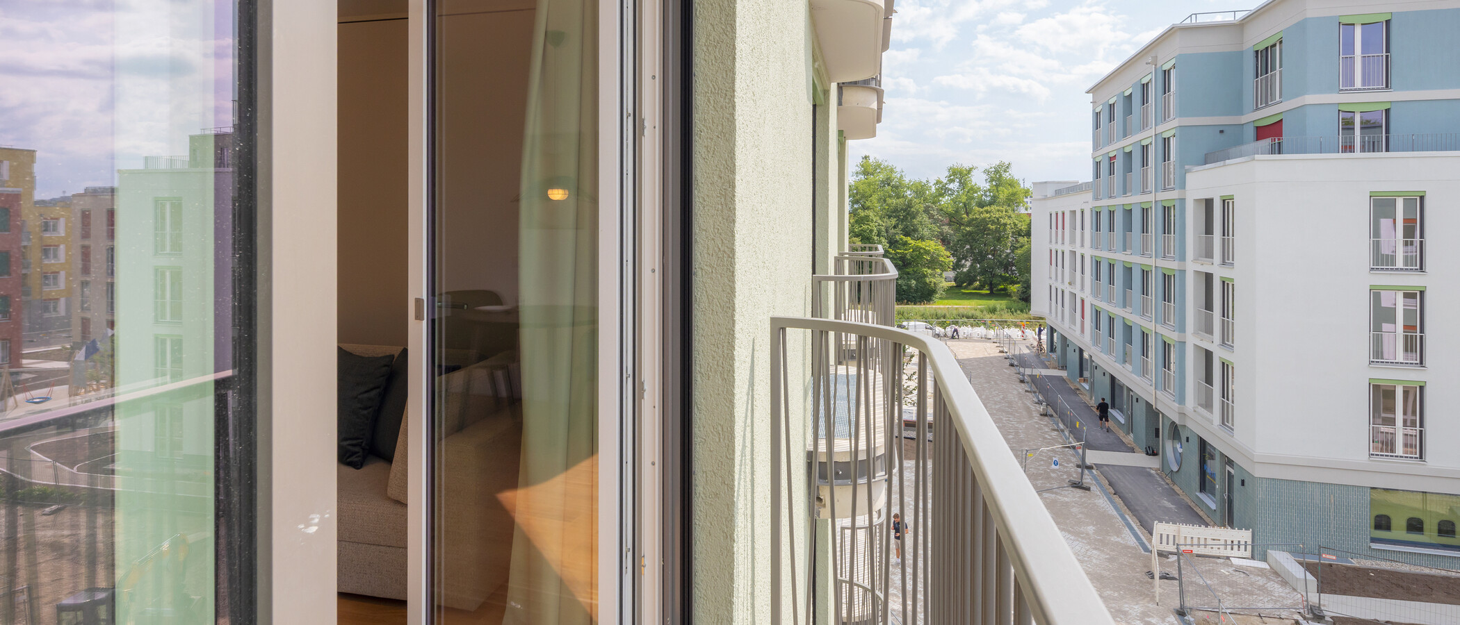 Ravna stran München Berg am Laim 01 Balkon 14939