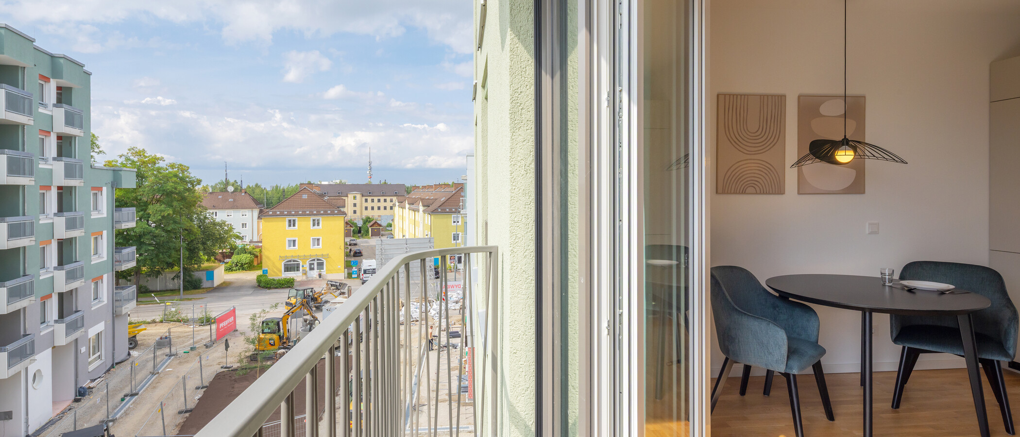 Ravna stran München Berg am Laim 02 Balkon 14939