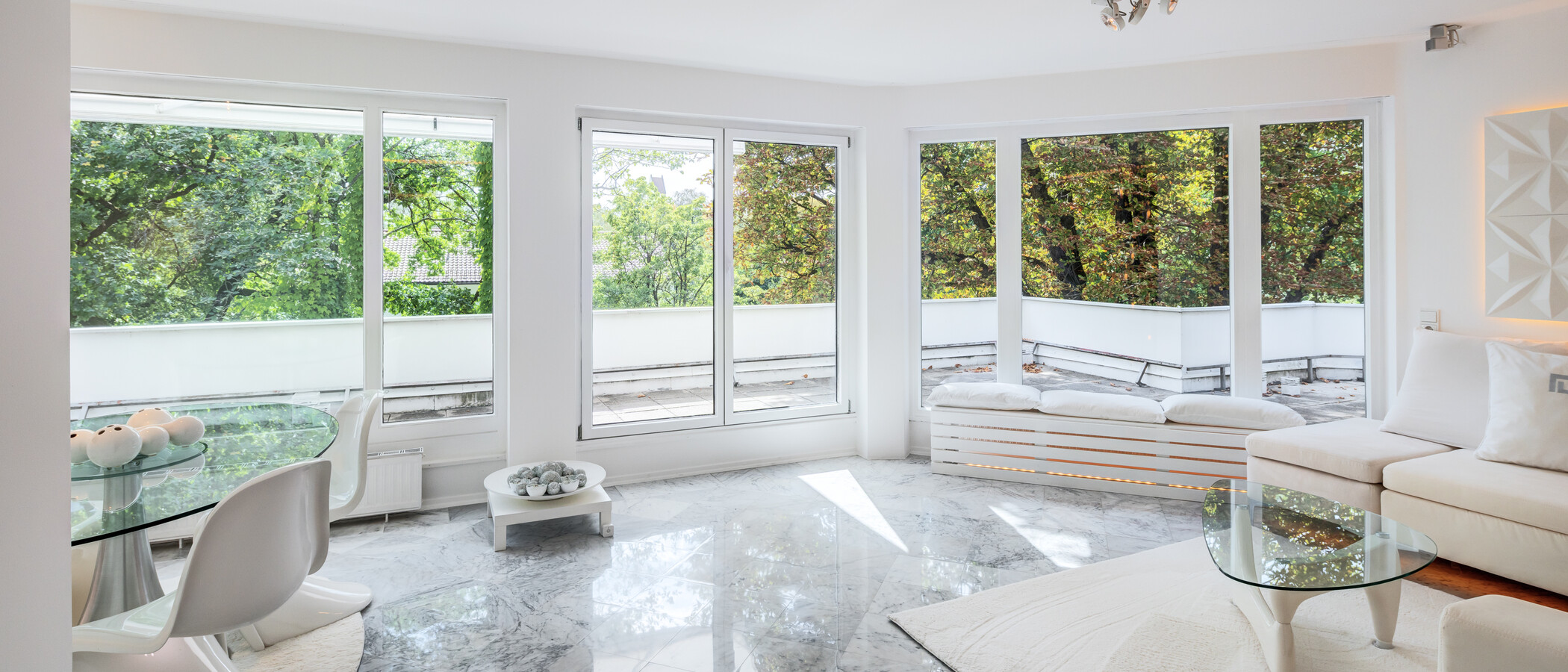 Penthouse lakás München Bogenhausen 02 Nappali 14972