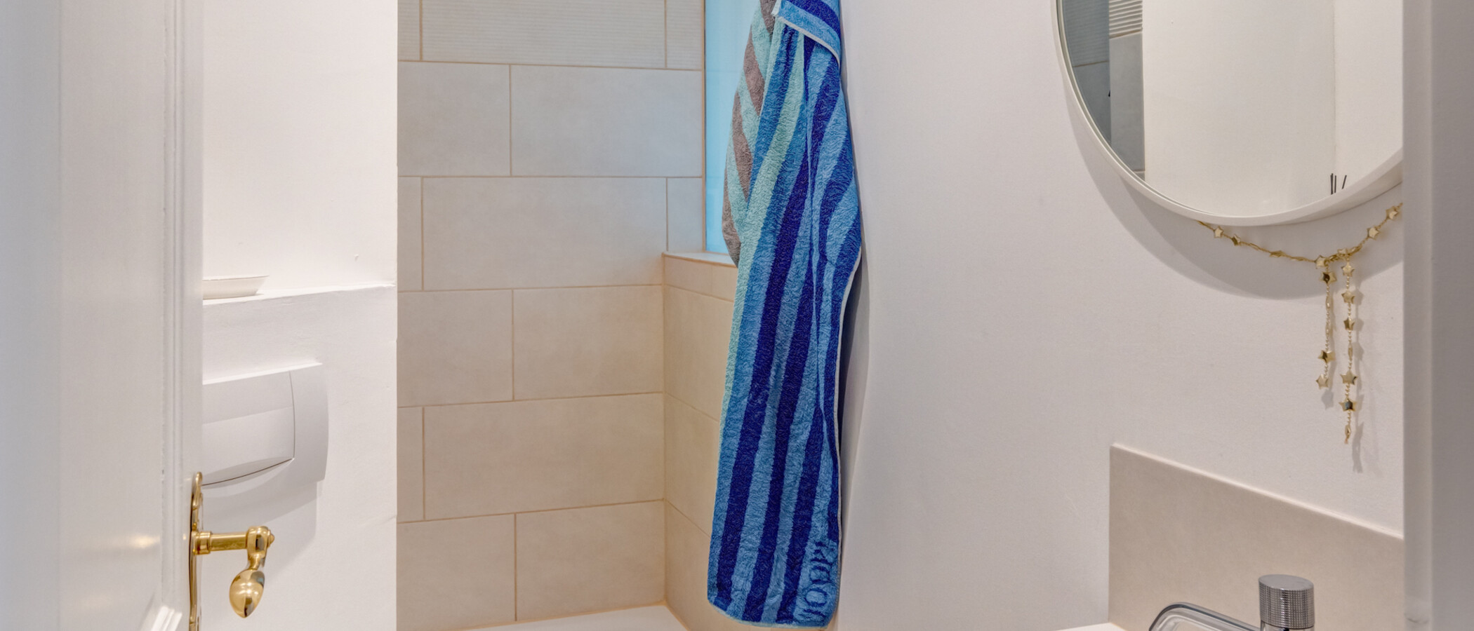 Maisonette daire München Ludwigsvorstadt 01 2. Banyo 14989