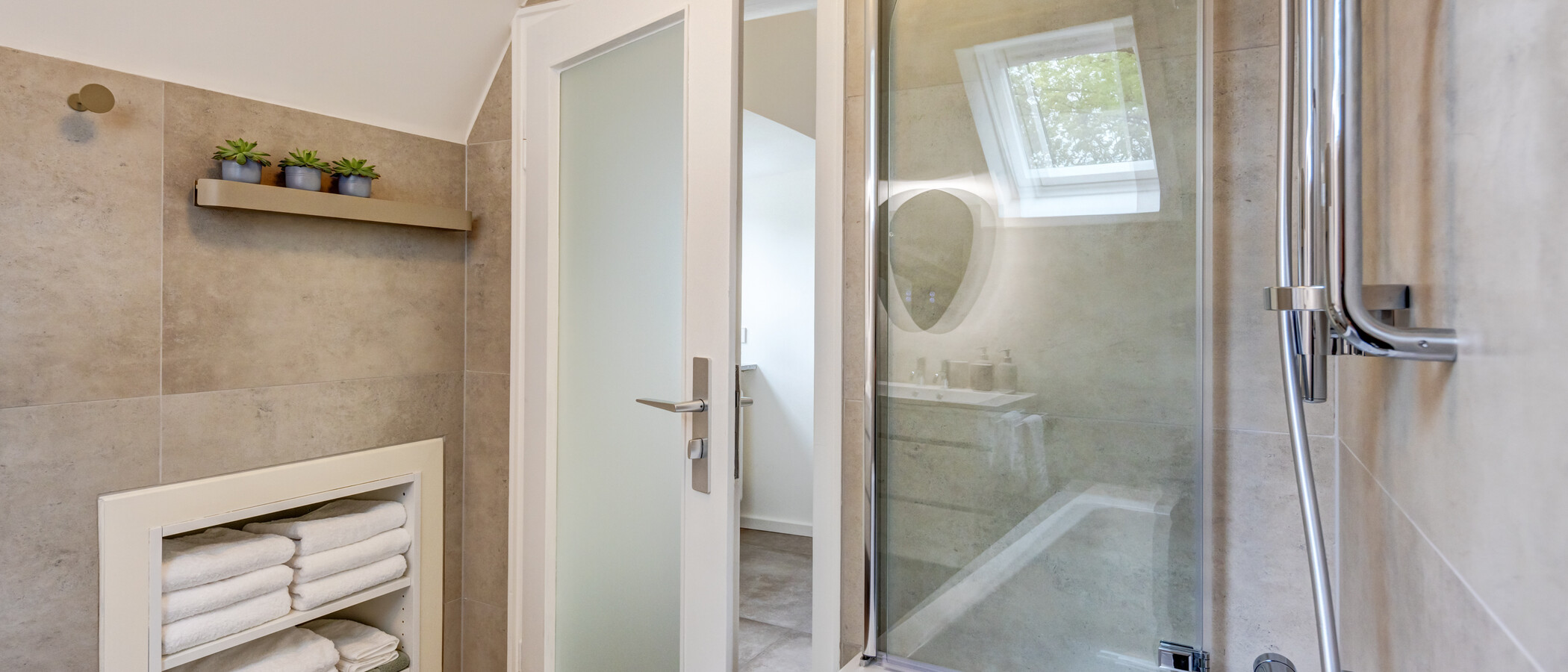 Loftsleilighet München Harlaching 03 Baderom 14993