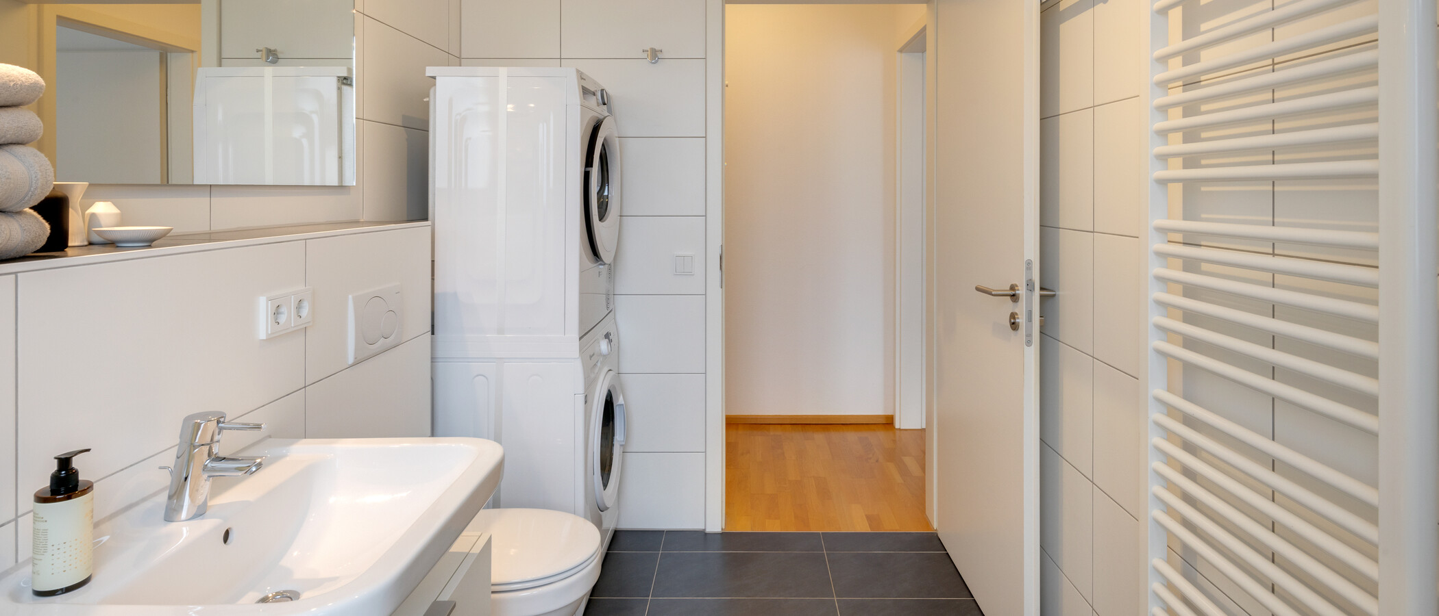 Ploché München Parkstadt Schwabing 02 Koupelna 15052