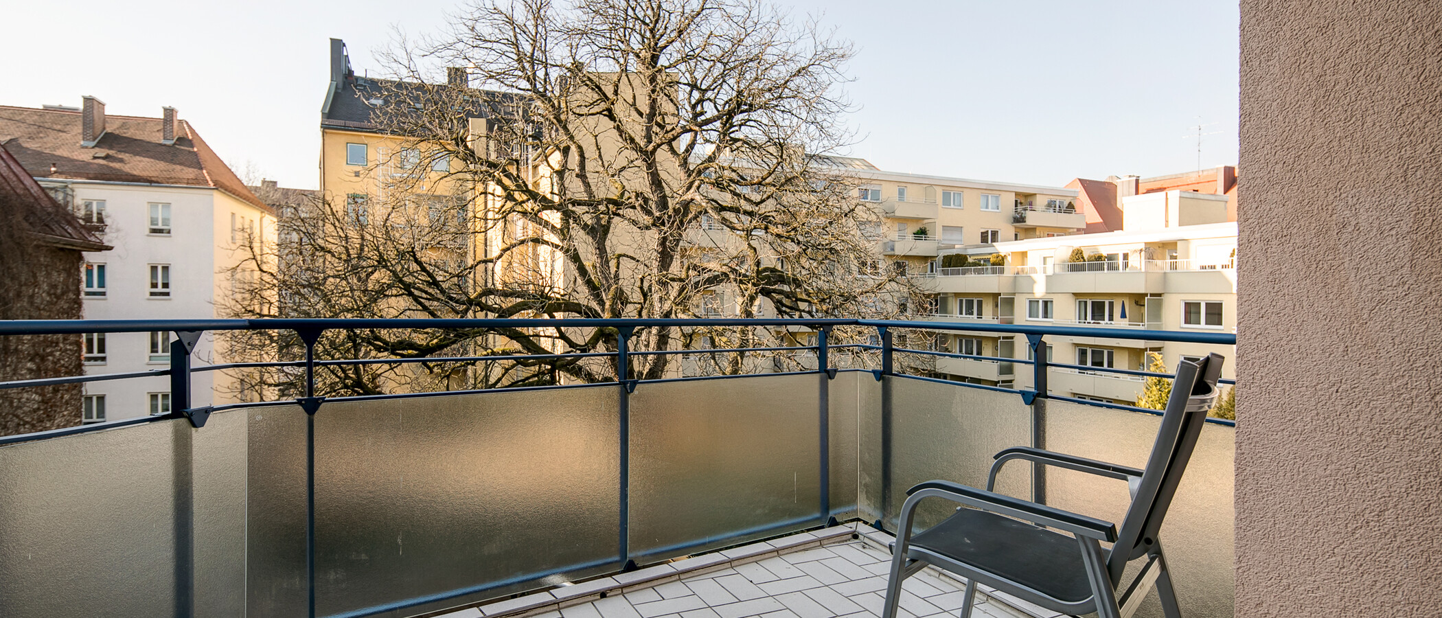 Ploché München Glockenbachviertel 01 Balkon 1531