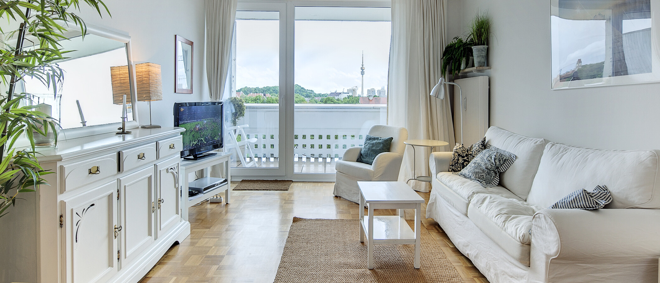 Ploché München Schwabing-Nord (zw. Belgrad- & Leopoldstraße) 02 Living 1541