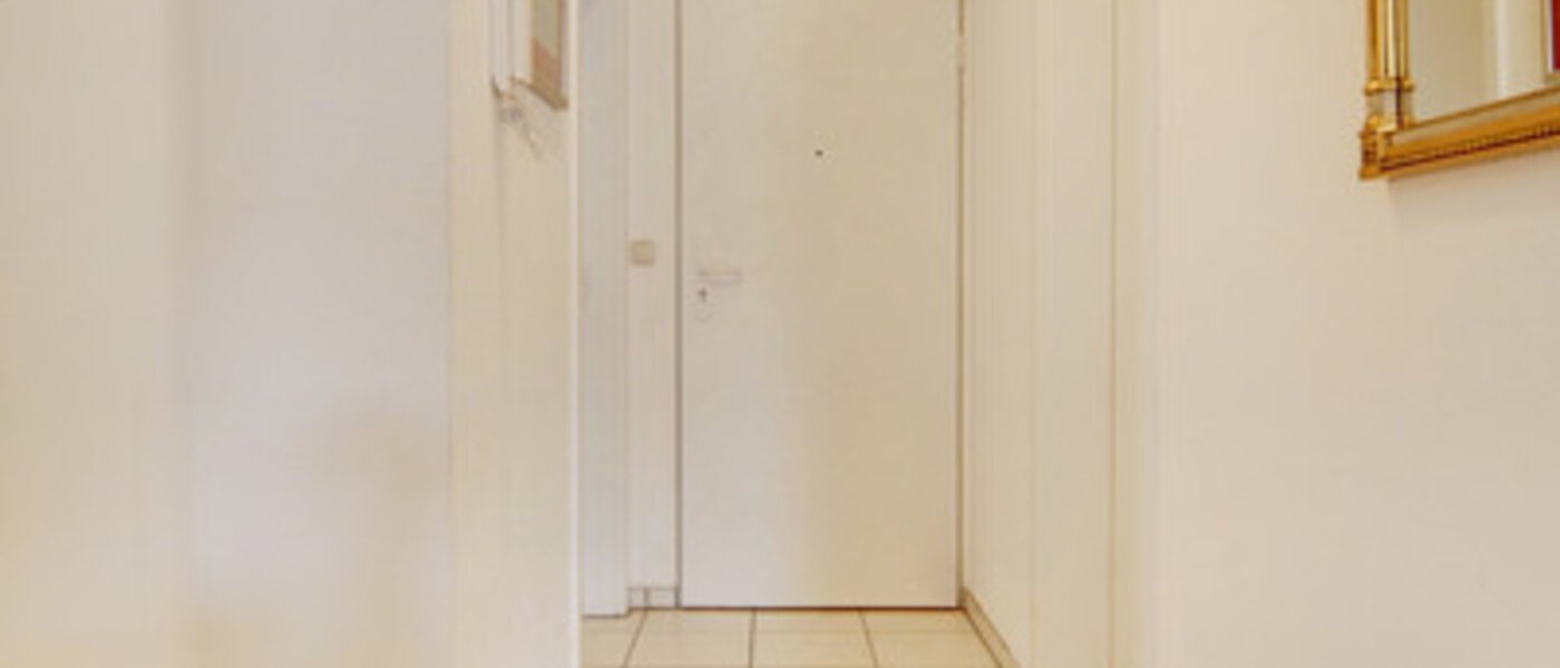 Mezonetno stanovanje München Waldtrudering 01 Koridor/hodnik 1557