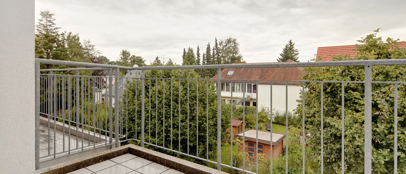 Mezonetno stanovanje München Waldtrudering 02 Balkon 1557
