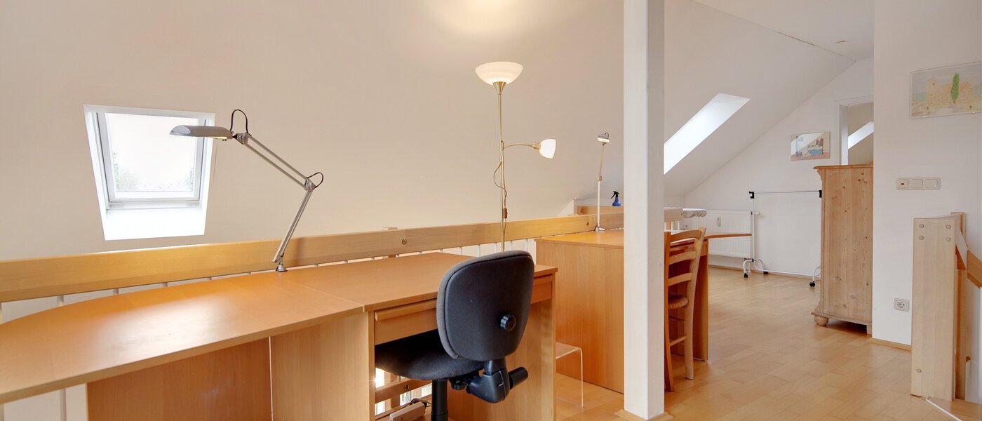 Mezonetno stanovanje München Waldtrudering 02 Delovno območje 1557