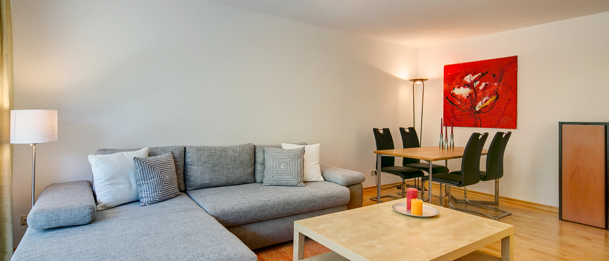 Ploché München Schwabing-Nord (zw. Belgrad- & Leopoldstraße) 01 Living 1675