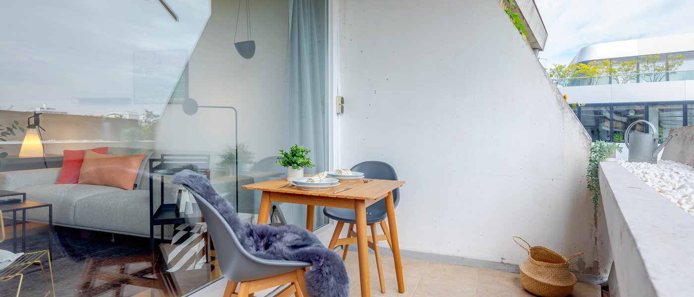 Plat München Schwabing-Nord (zw. Leopoldstraße & Englischen Garten) 02 Balcon 1739