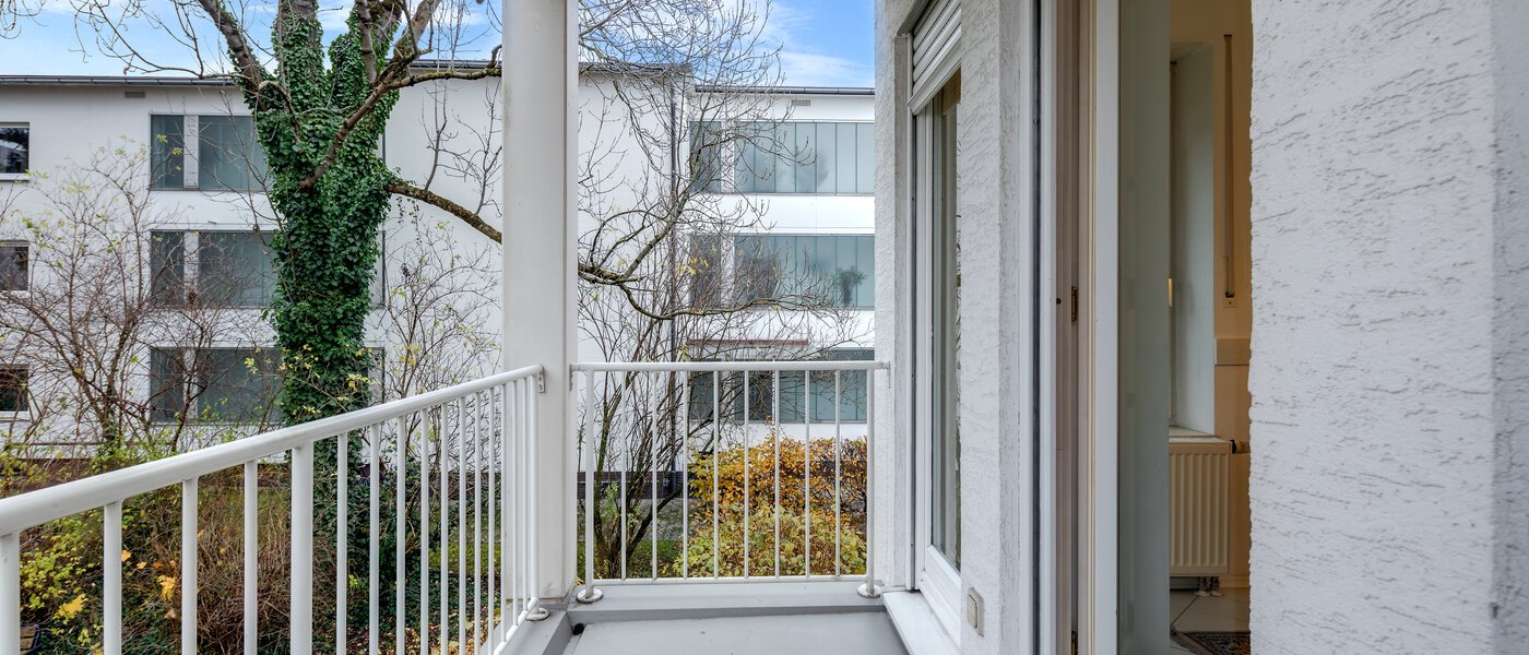 Platt München Berg am Laim 02 Balkong 1827
